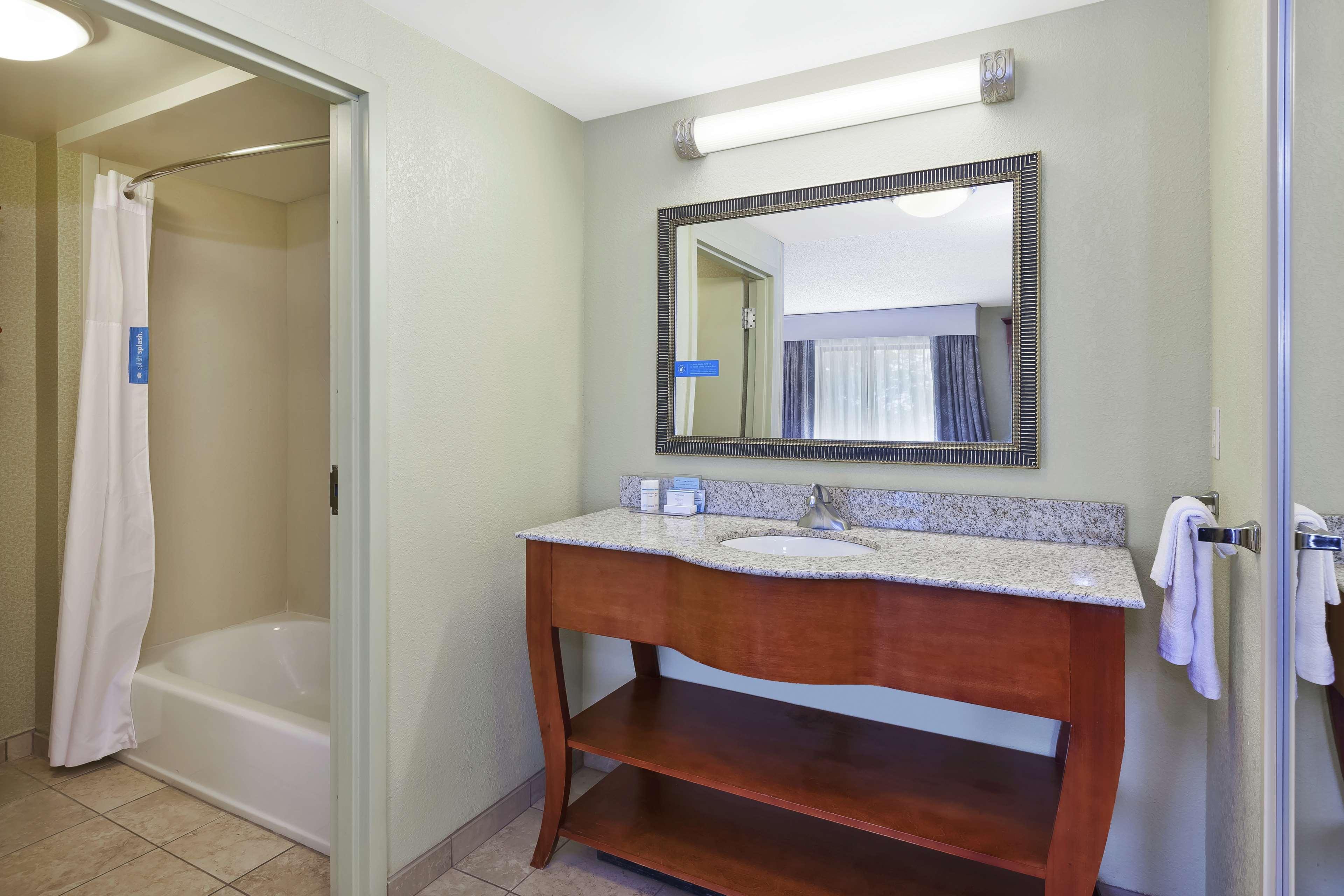 Hampton Inn & Suites Grand Rapids-Airport 28Th St Cascade Eksteriør bilde