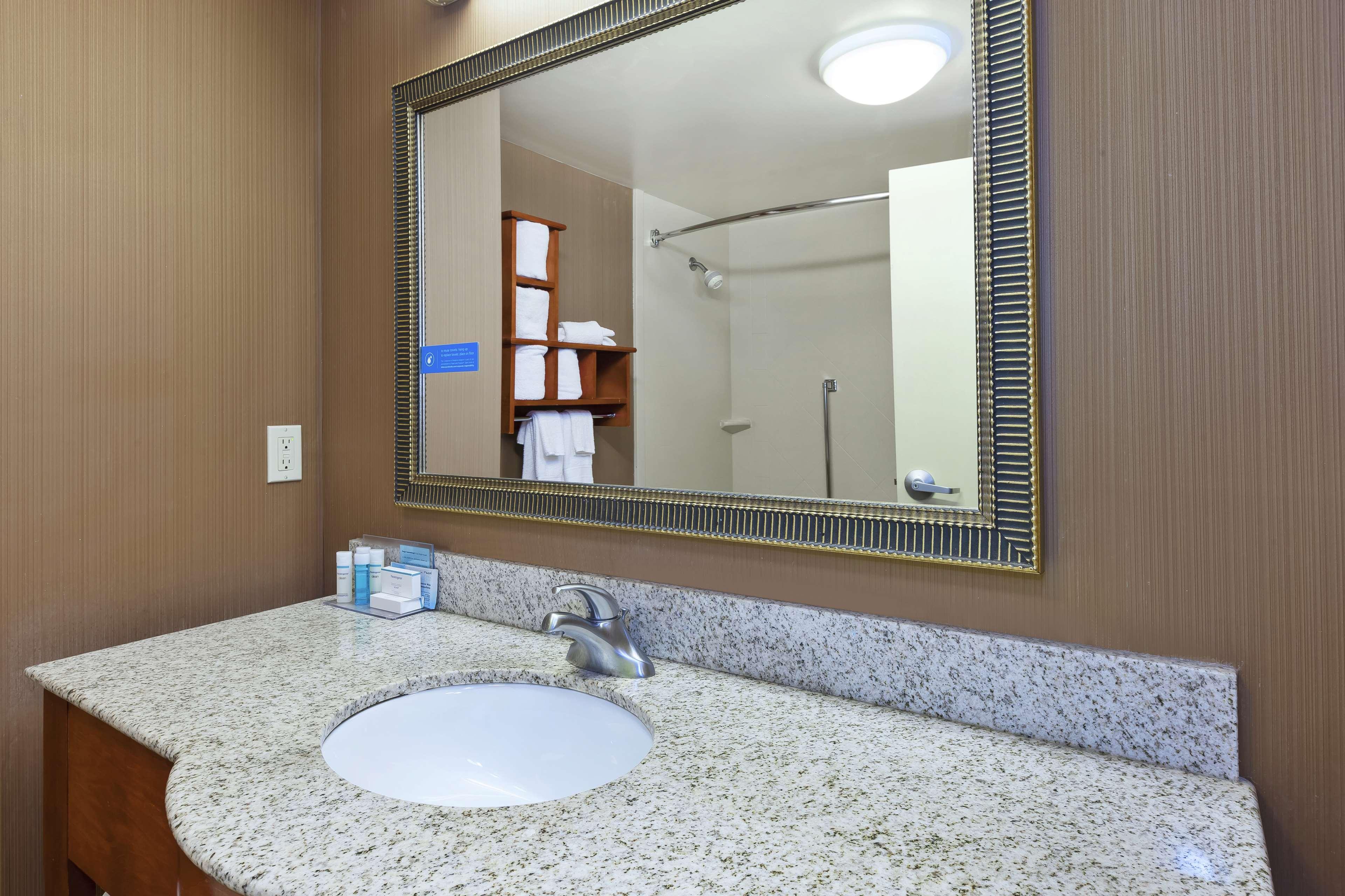 Hampton Inn & Suites Grand Rapids-Airport 28Th St Cascade Eksteriør bilde