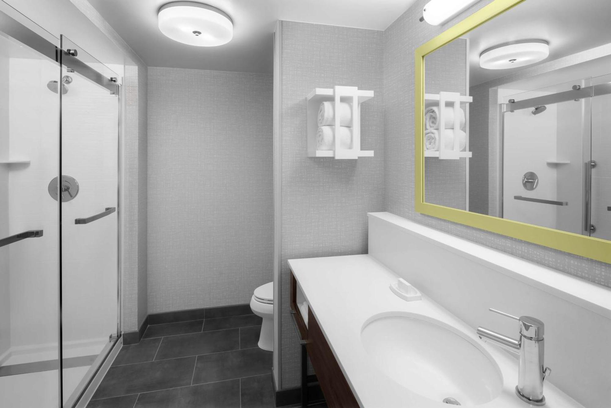Hampton Inn & Suites Grand Rapids-Airport 28Th St Cascade Eksteriør bilde