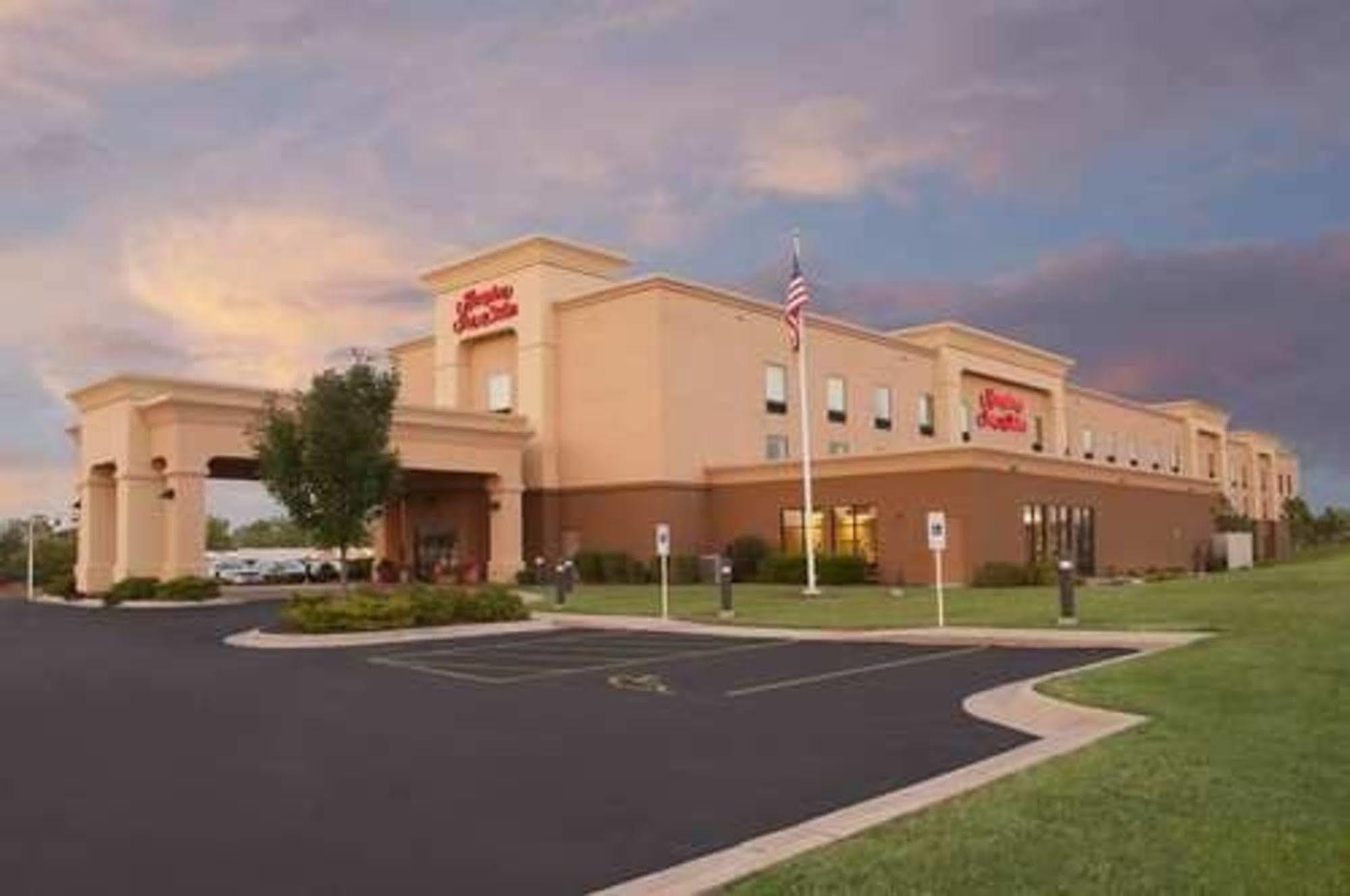 Hampton Inn & Suites Grand Rapids-Airport 28Th St Cascade Eksteriør bilde