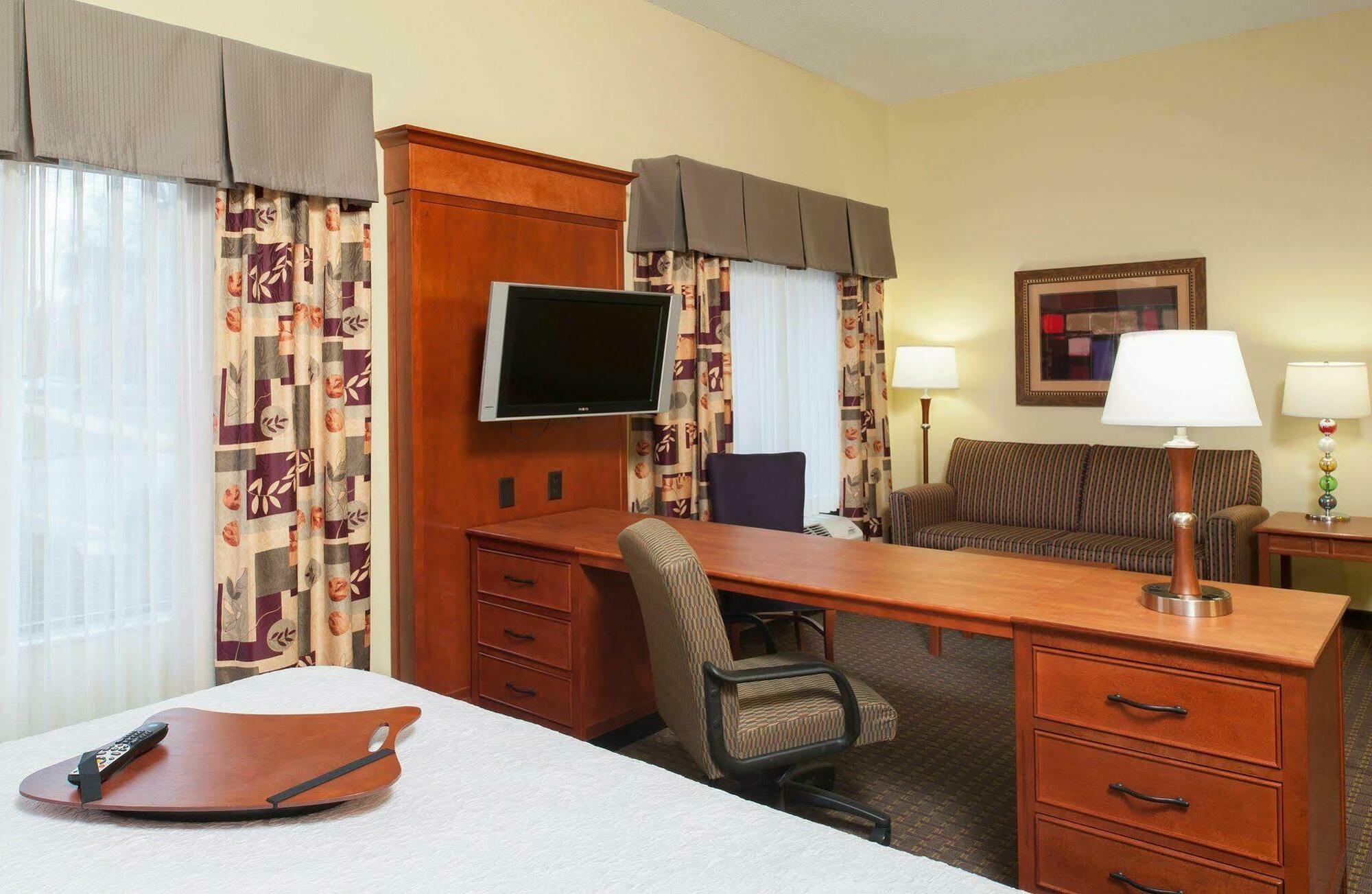 Hampton Inn & Suites Grand Rapids-Airport 28Th St Cascade Eksteriør bilde